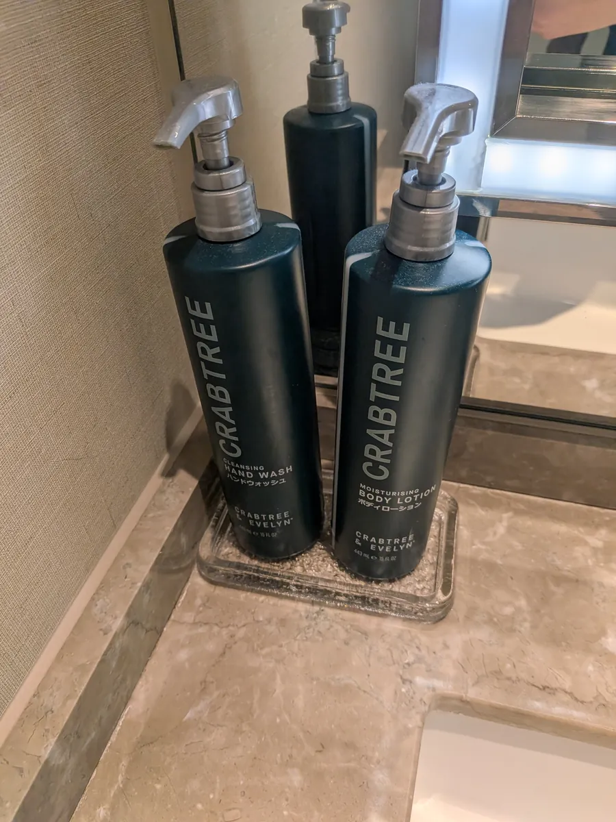 Crabtree & Evelynのアメニティポンプボトル（ハンドウォッシュ・ボディローション）