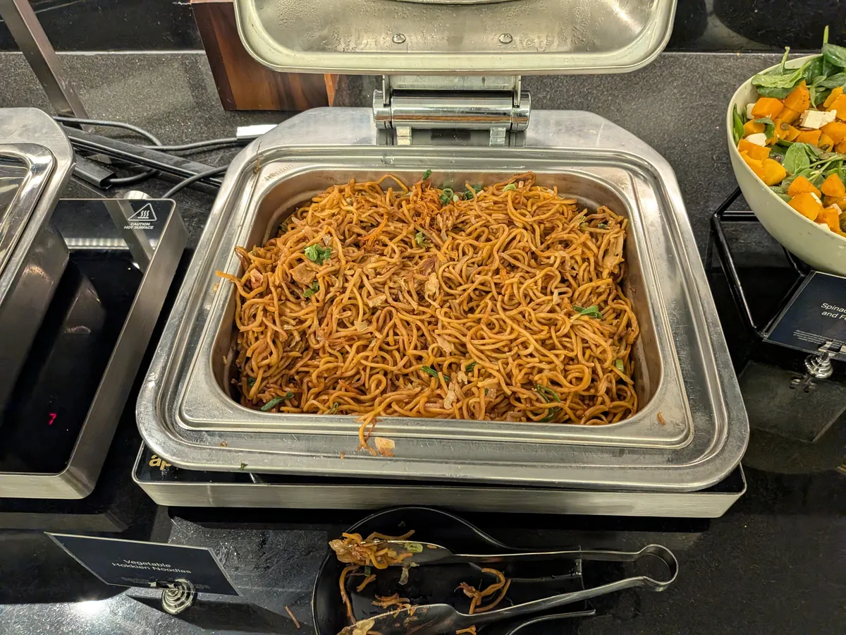 野菜入りホッケンヌードル(焼きそば)
