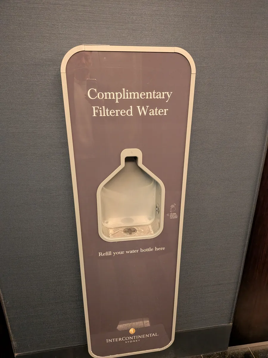 Complimentary Filtered Water(無料ろ過水)の館内案内